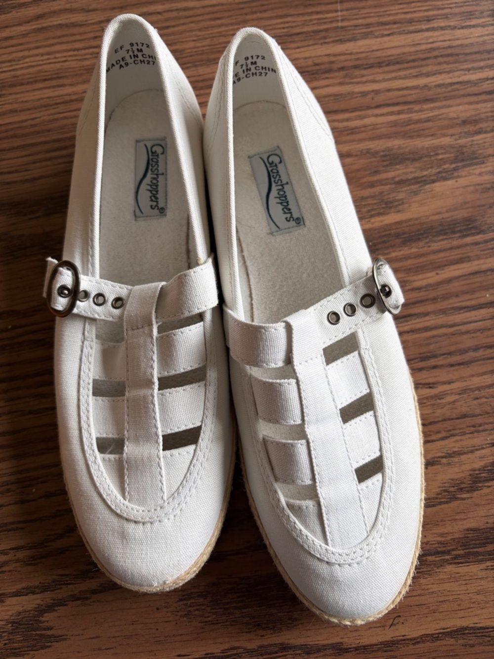 Grasshoppers White Sneakers Size 7.5M Comfort Walking Shoes